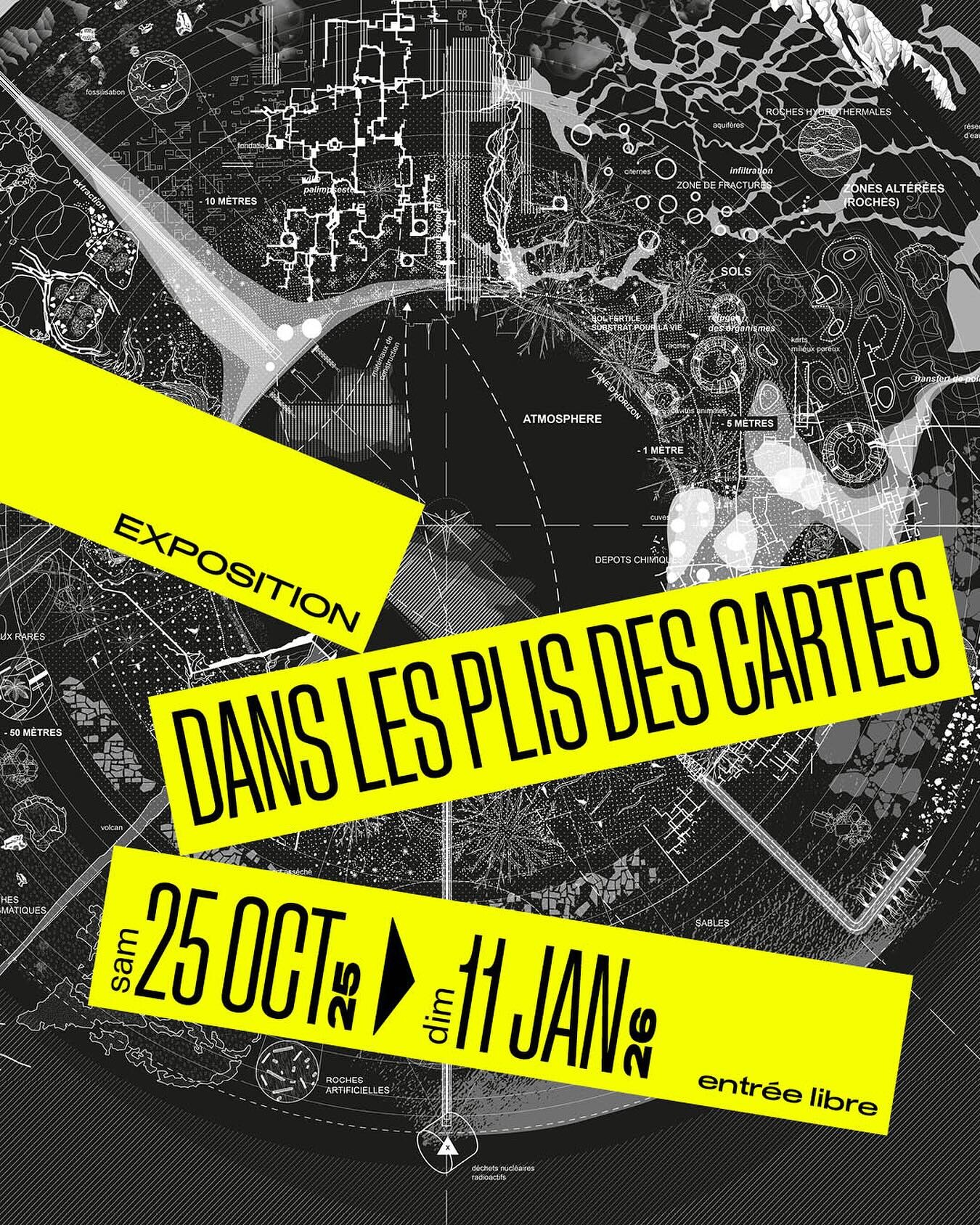 Dans les plis des cartes