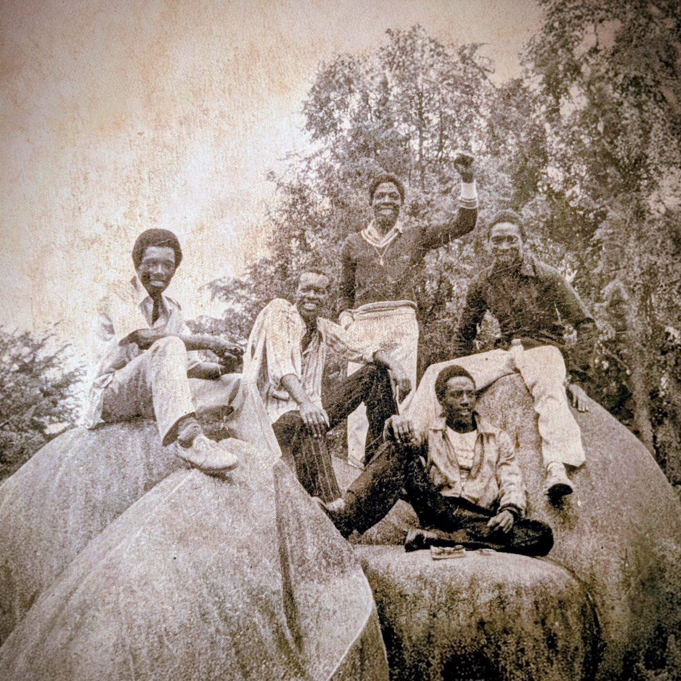 Emission saison 25/26 #04 - Ne force pas la vie !