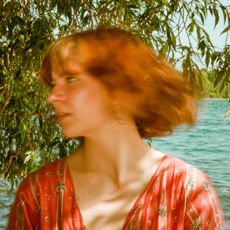 Avril Jensen feat Koufi- CRASH